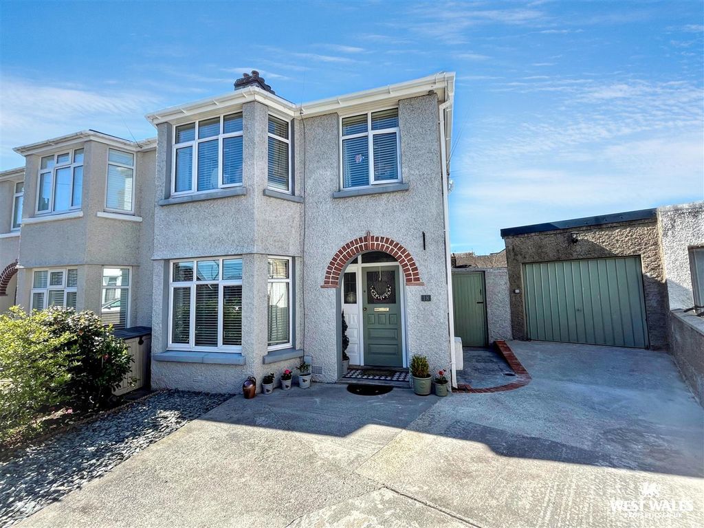 Property photo 1 of 25 Img_2012.Jpg