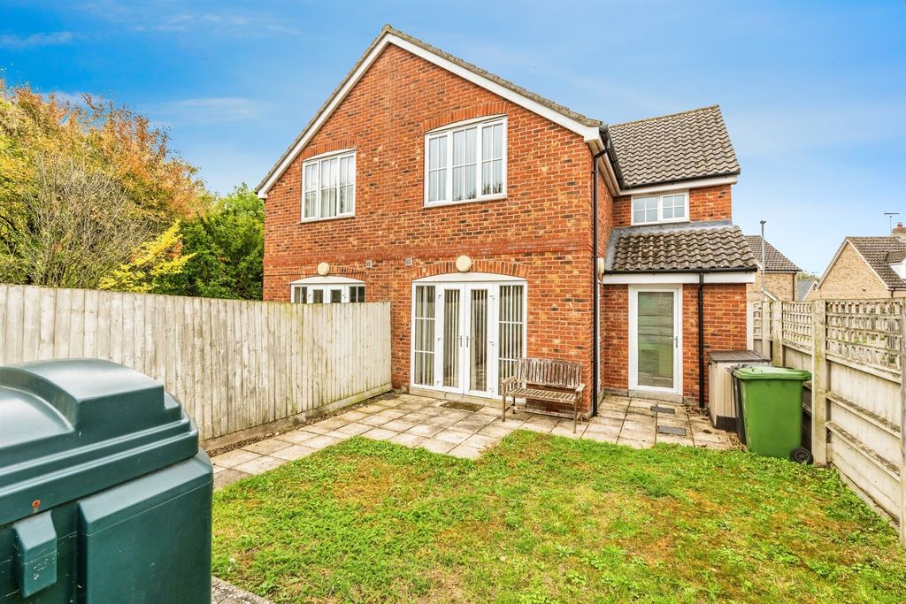 Property photo 2 of 17