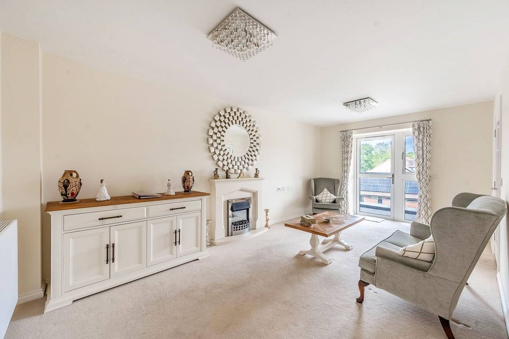 Property photo 1 of 6