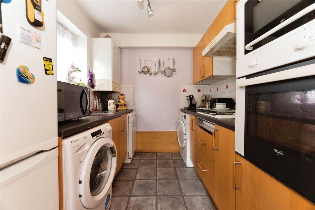 Property photo 3 of 17 Picture No. 11