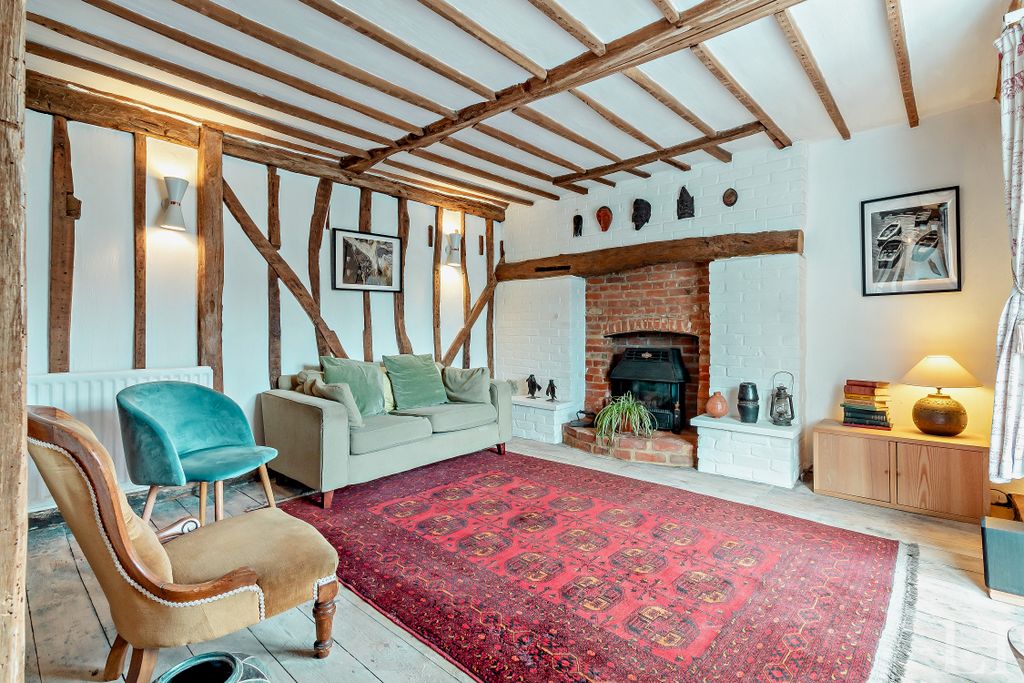 Property photo 3 of 33 8658492-Interiorwm03-800