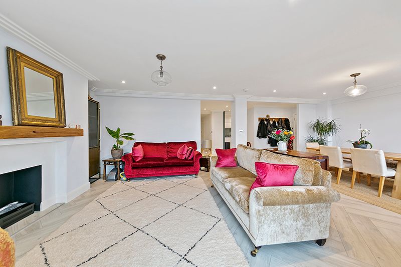 Property photo 3 of 22