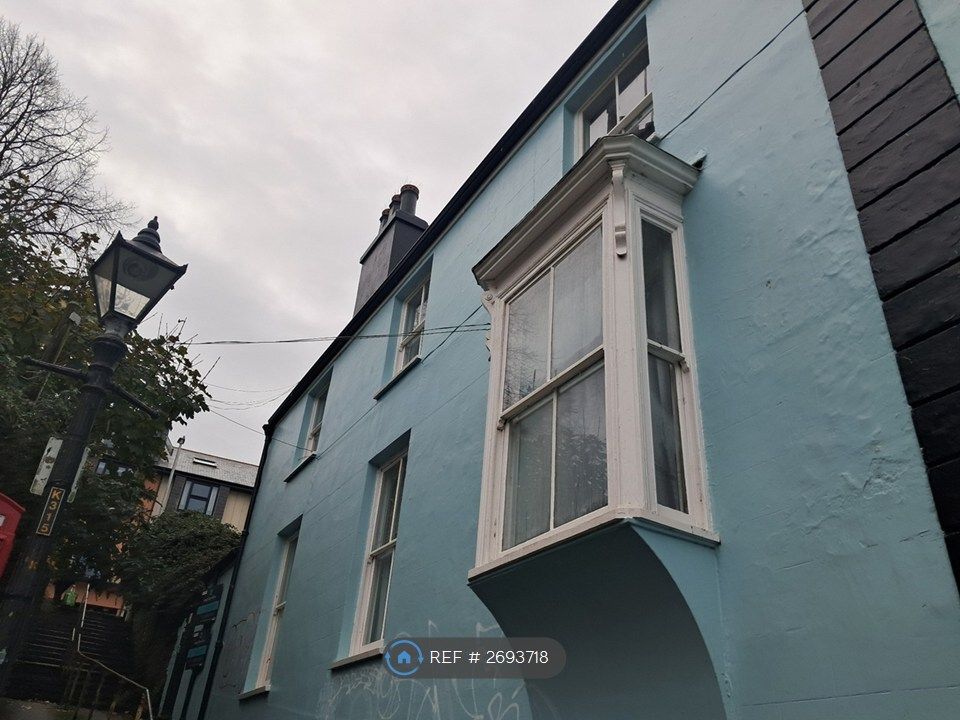 Property photo 1 of 10 Exterior