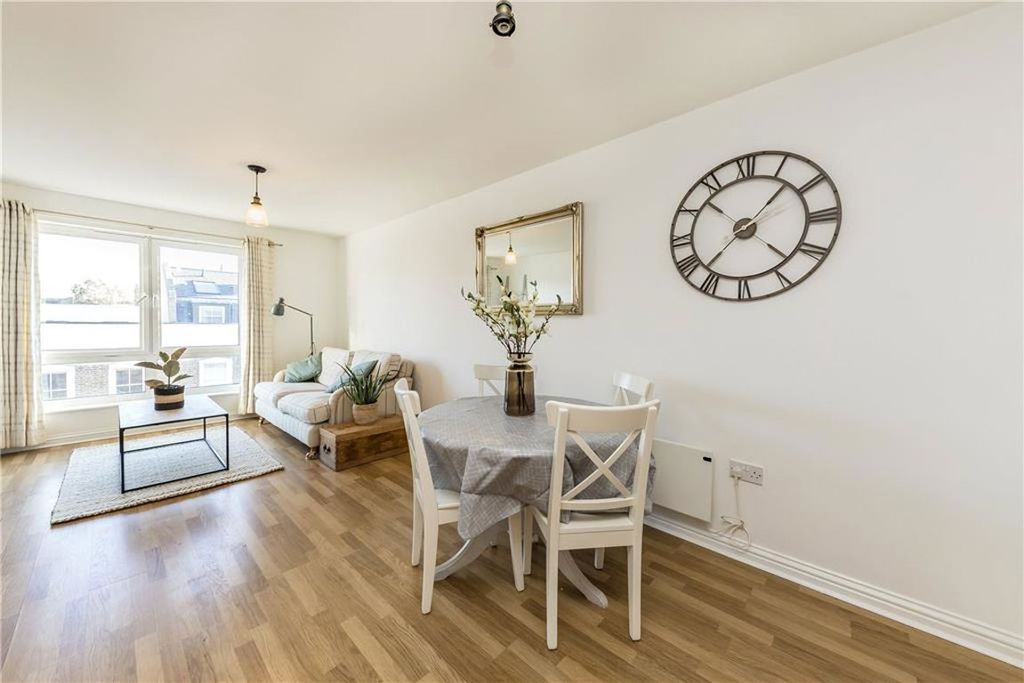 Property photo 2 of 5