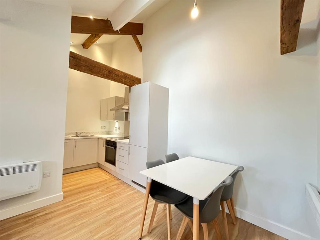 Property photo 3 of 11 Kitchen Diner