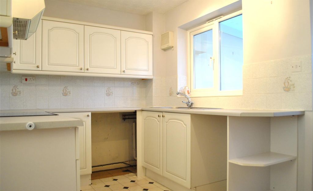Property photo 2 of 4 Kitchen.Png
