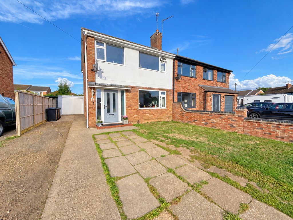Property photo 1 of 12