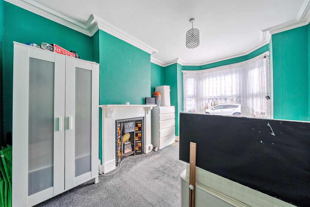 Property photo 2 of 9 Living Room