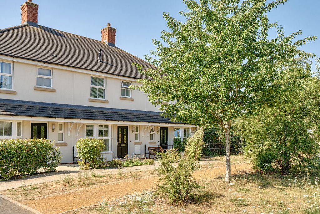 Property photo 1 of 17 1494350-22-6A58Bc...