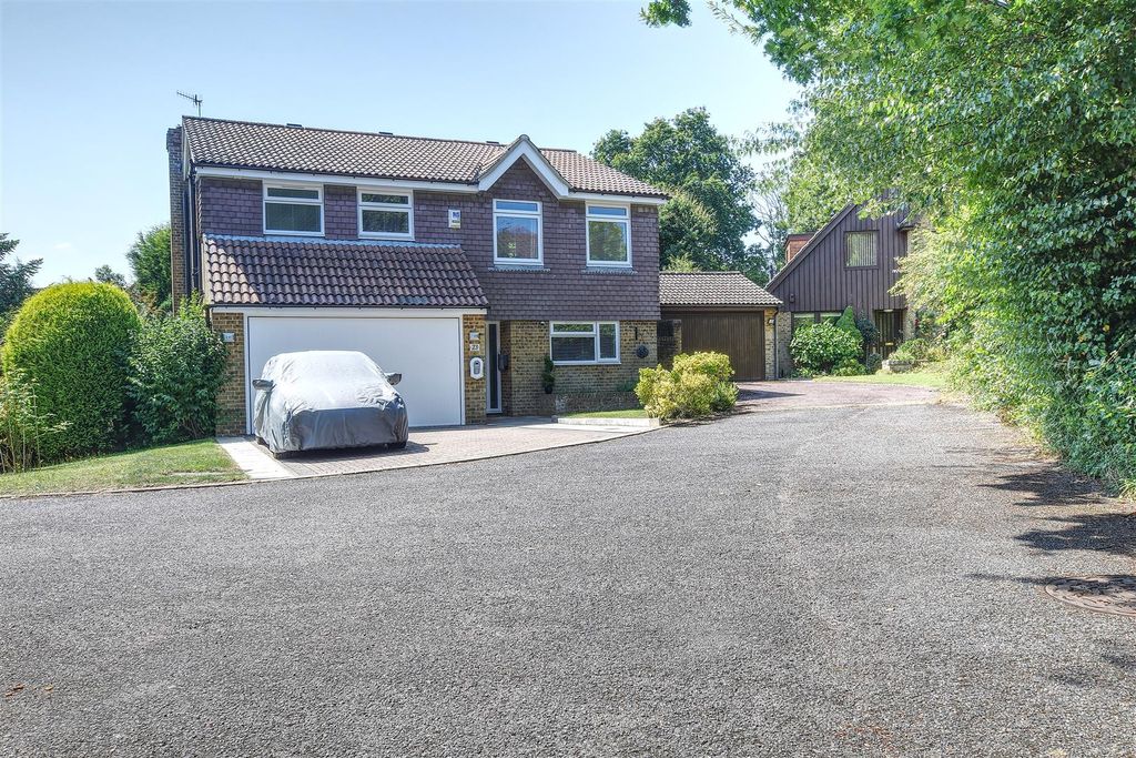 Property photo 1 of 18