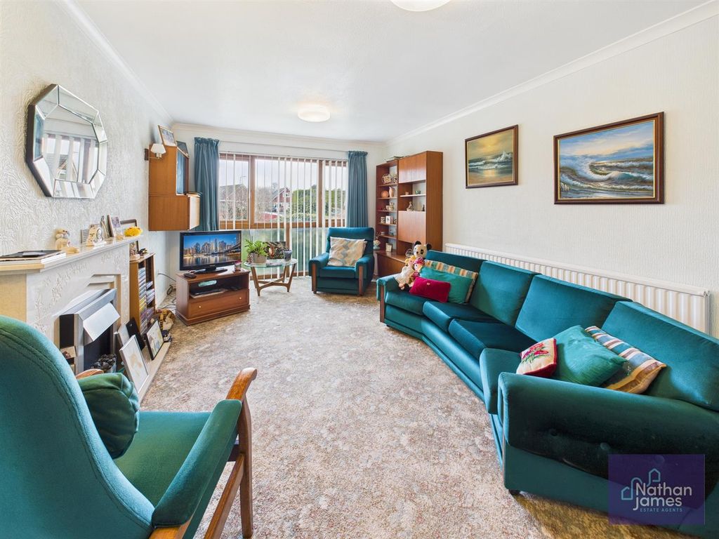 Property photo 2 of 17 Living Room