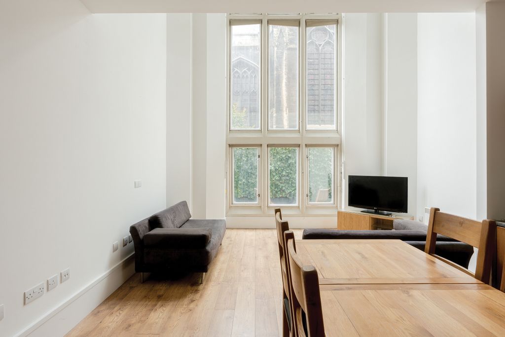 Property photo 3 of 11 Photo 3