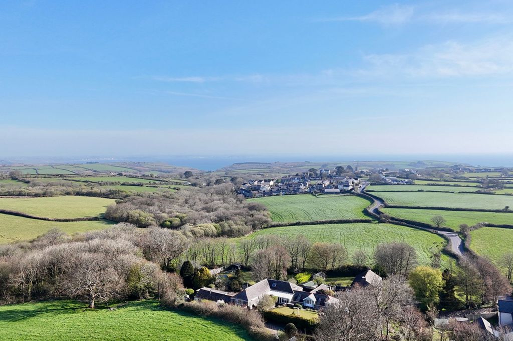 Property photo 2 of 34