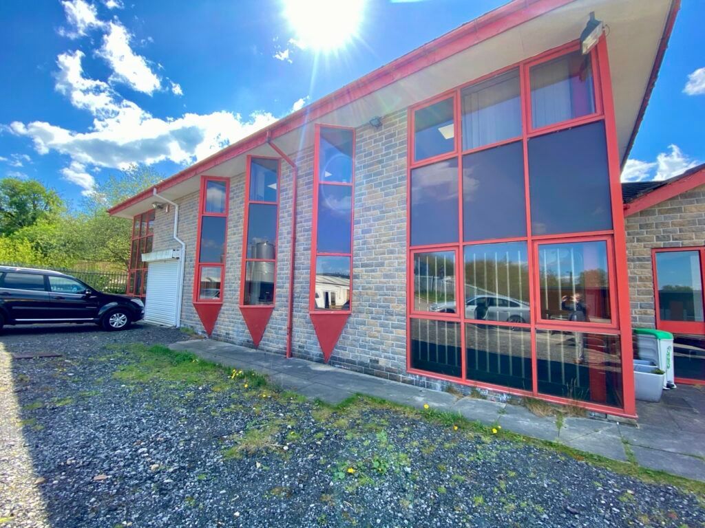 Property photo 2 of 6