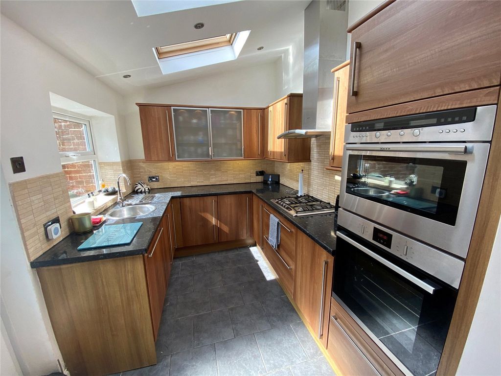 Property photo 3 of 25 Picture No. 16