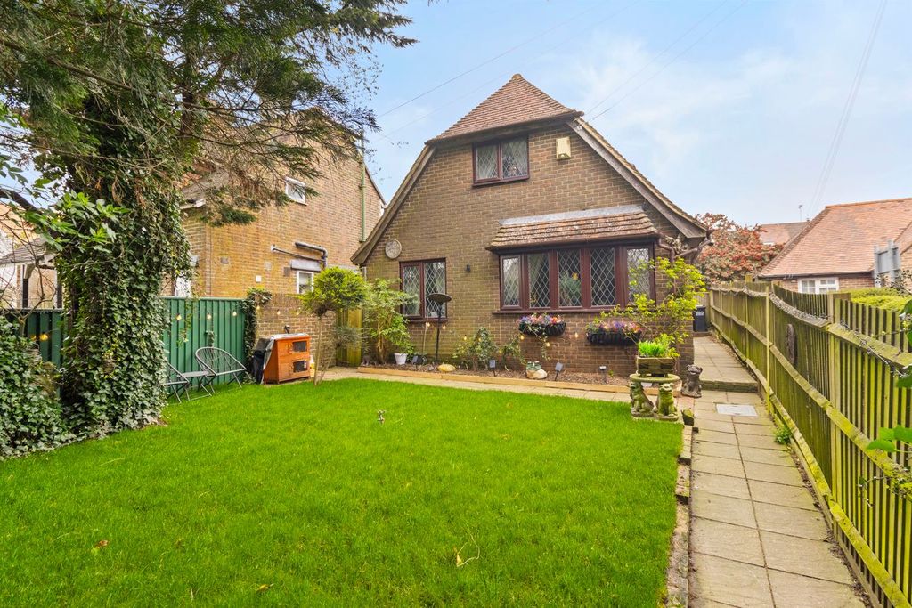 Property photo 1 of 34