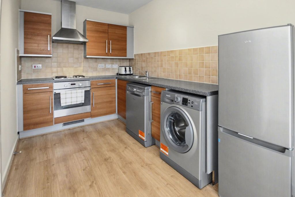 Property photo 2 of 13