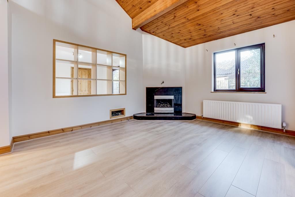 Property photo 2 of 31 30 Malvern Close, Kettering-12.Jpg