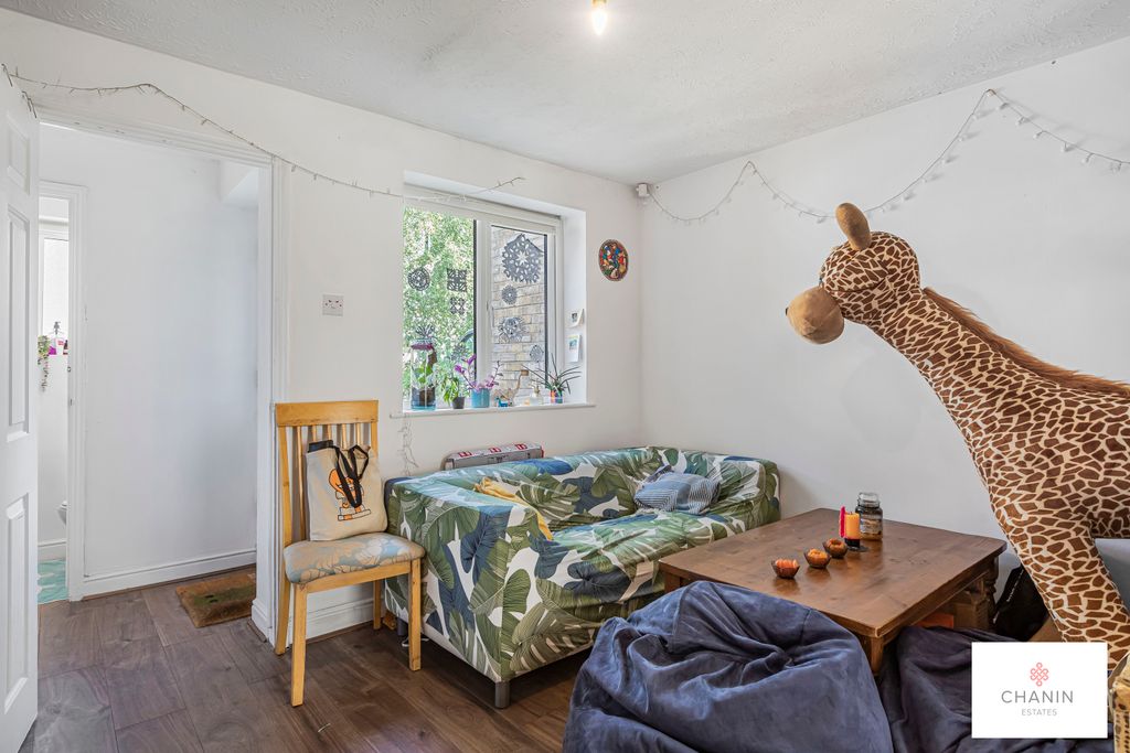 Property photo 3 of 28 20_56789_Watermarked