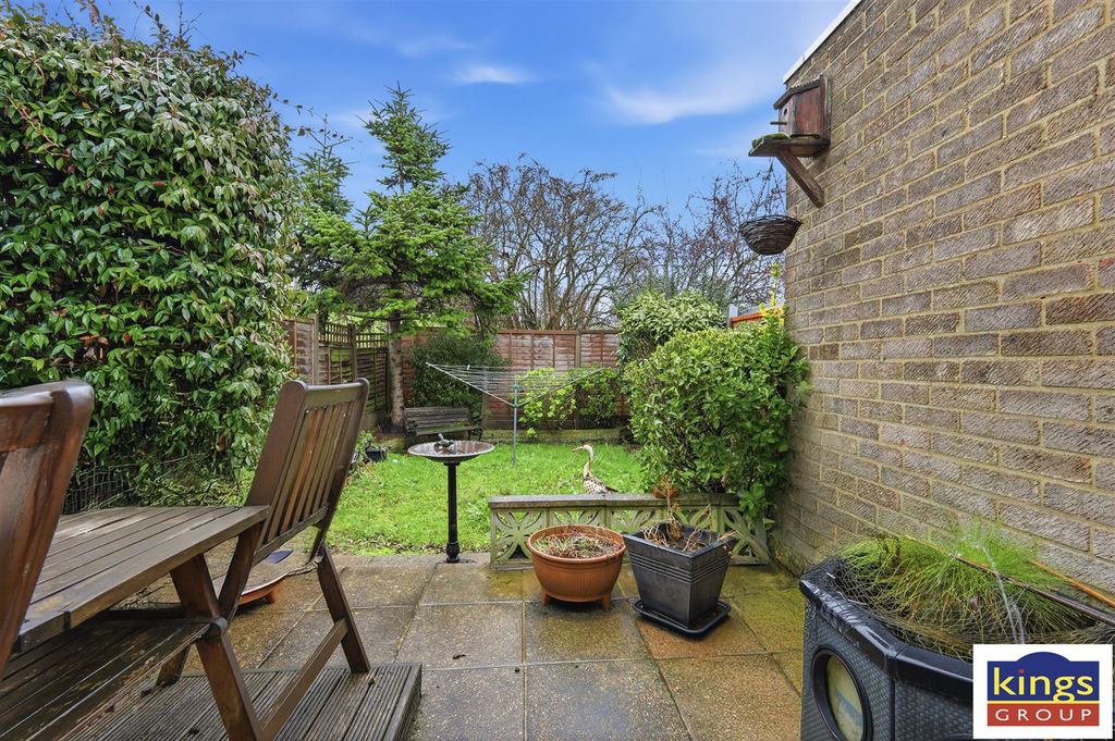 Property photo 2 of 14