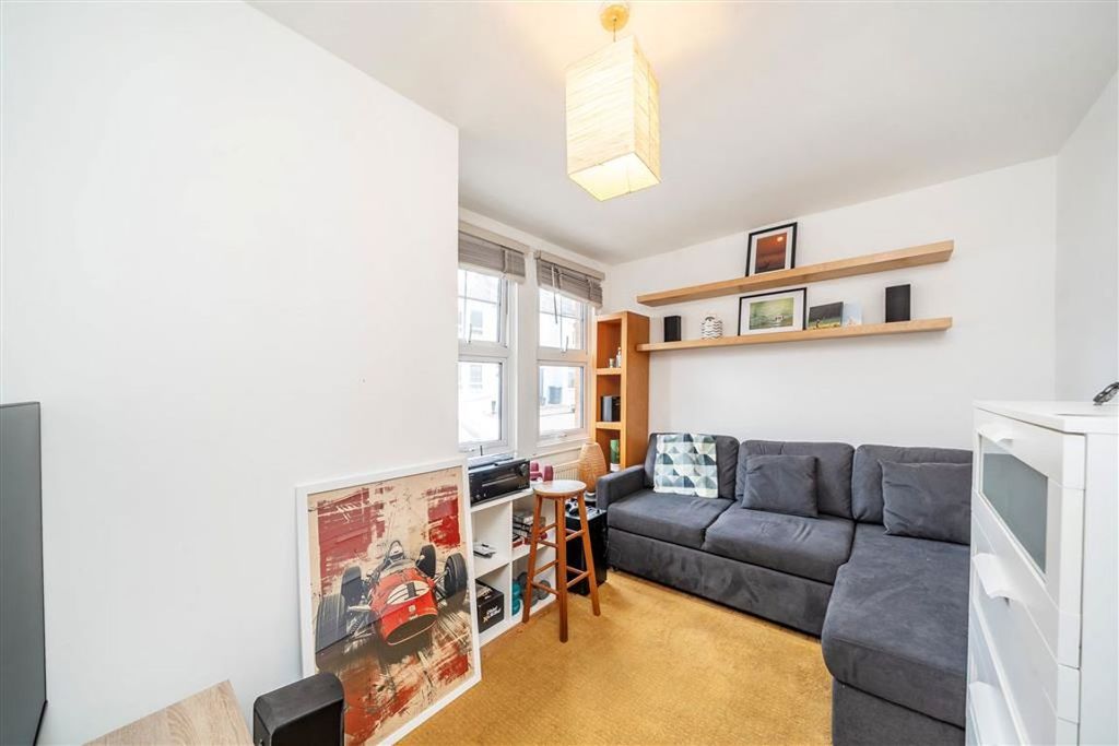 Property photo 2 of 7
