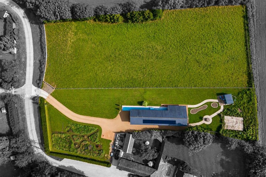 Property photo 1 of 35 Drone 2 New.Jpg