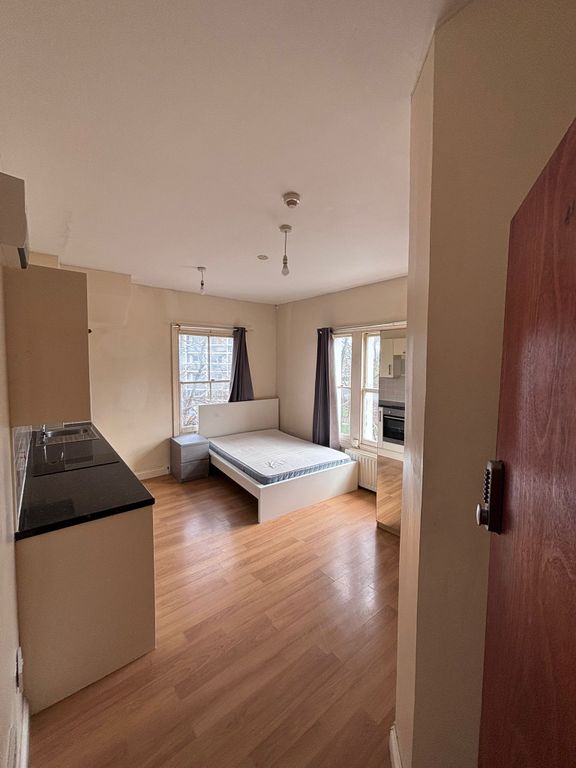 Property photo 1 of 4