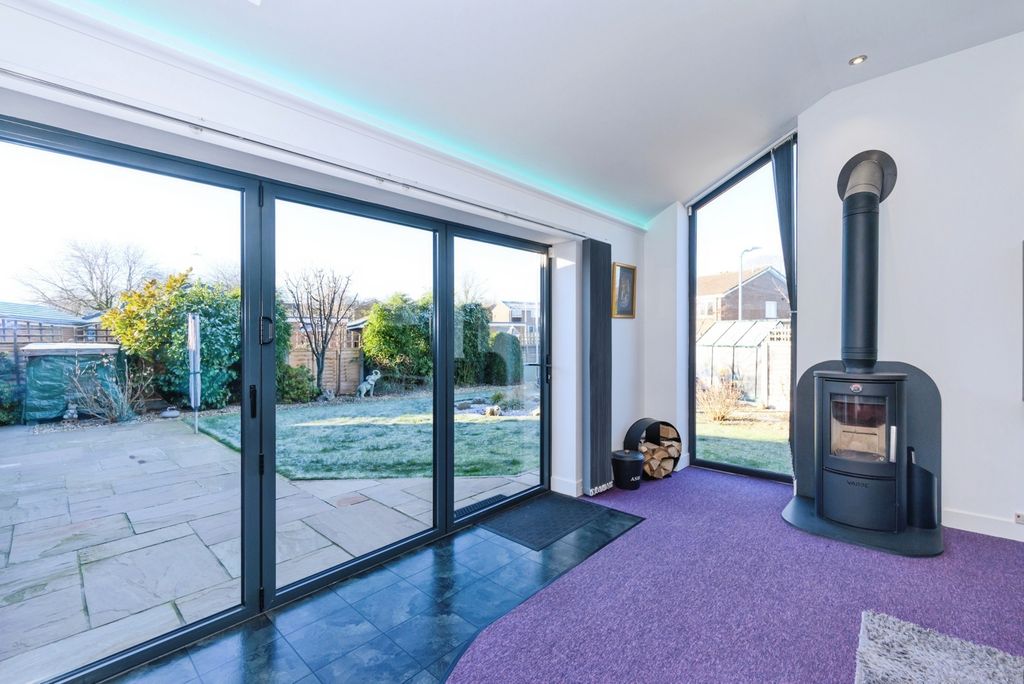 Property photo 3 of 10 Family Room