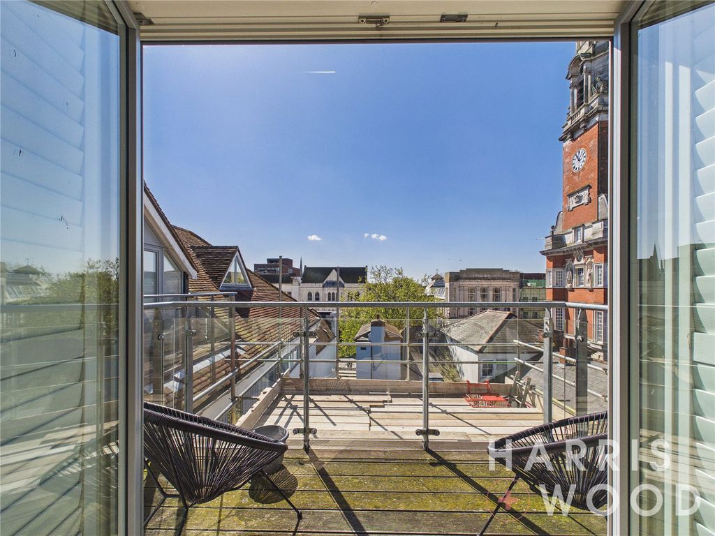 Property photo 3 of 26 Picture No. 31