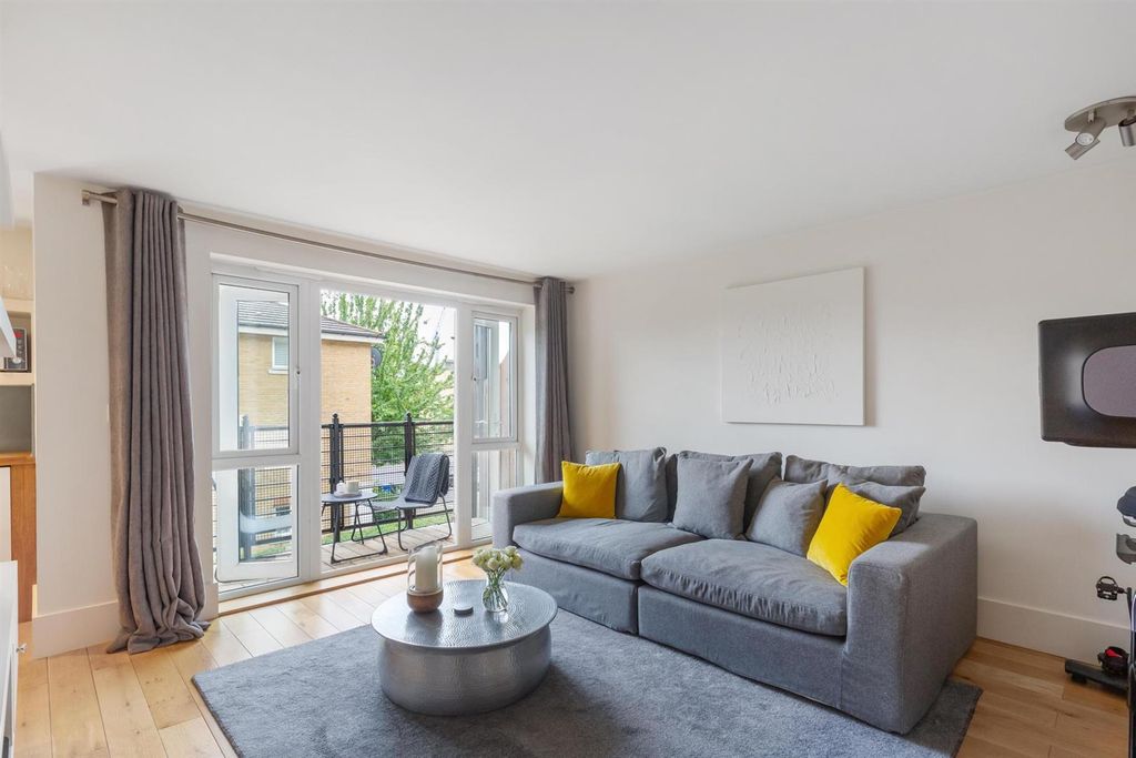 Property photo 2 of 12 887A0975-Hdr.Jpg