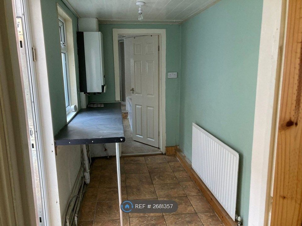 Property photo 3 of 23