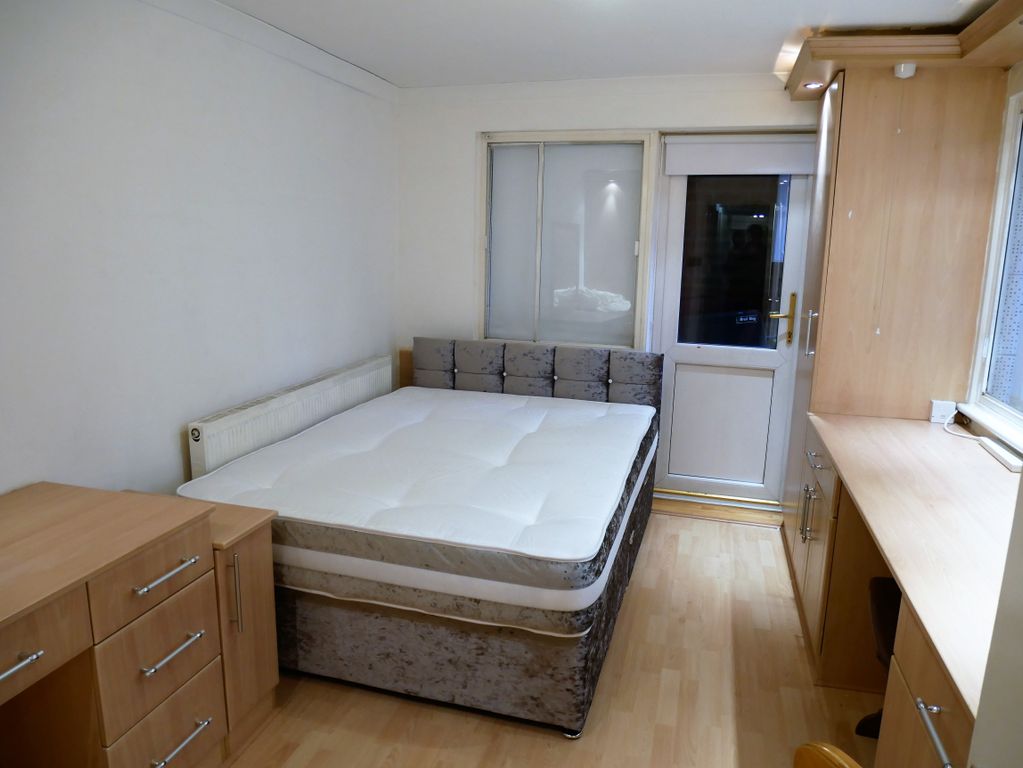 Property photo 2 of 3