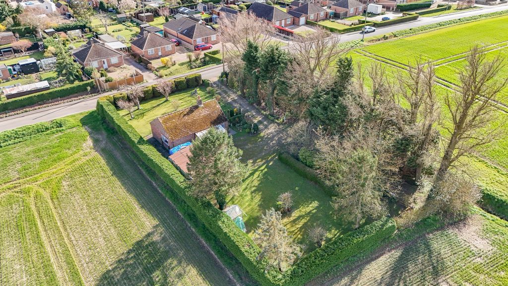 Property photo 3 of 24 5010565