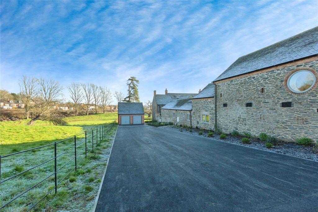 Property photo 3 of 21 Picture No. 08