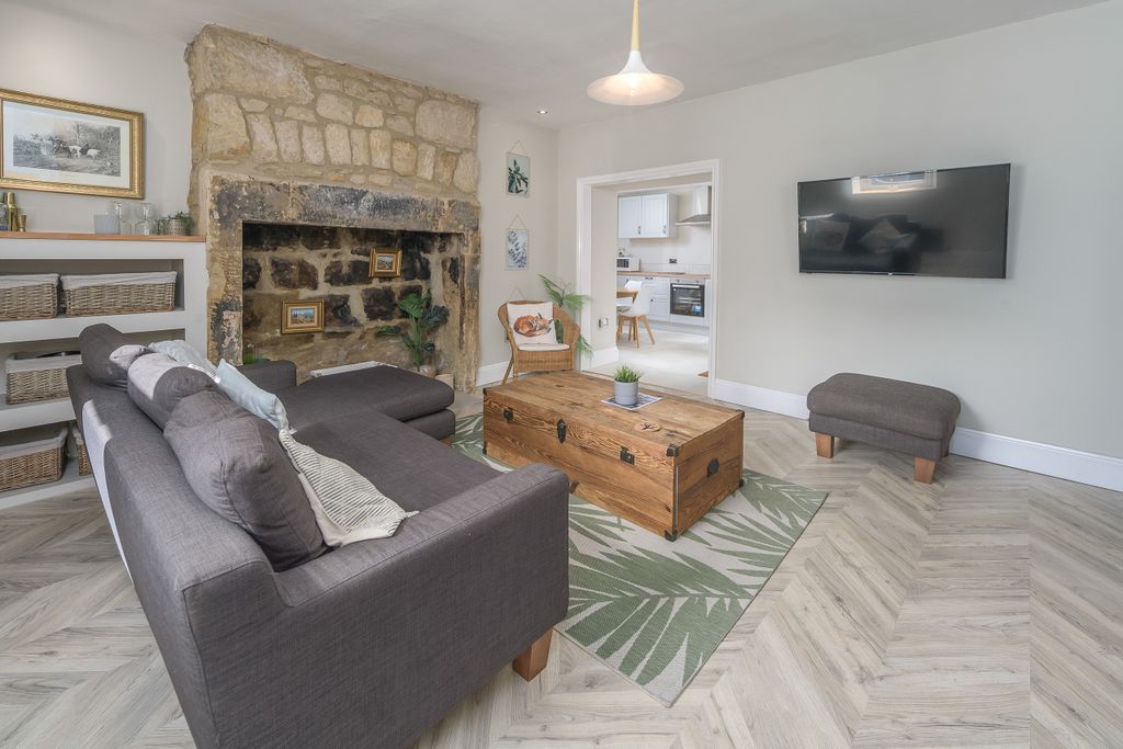 Property photo 3 of 23 Photo 4