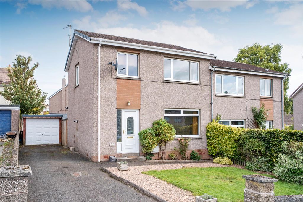 Property photo 1 of 23 26Stmichaels-31.Jpg