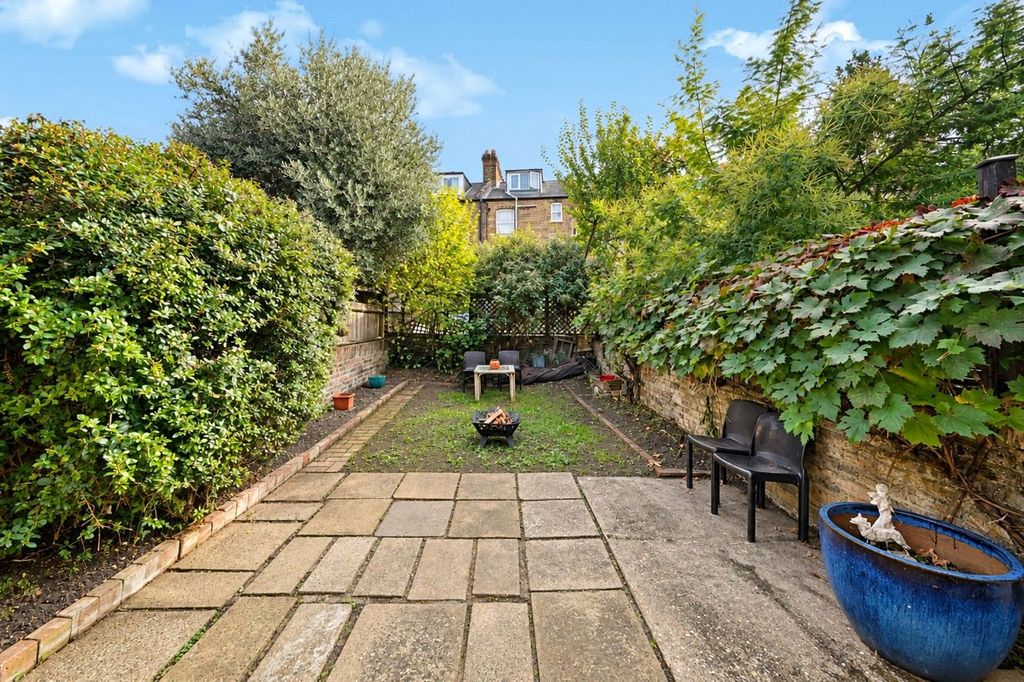 Property photo 3 of 15 Picture No. 18