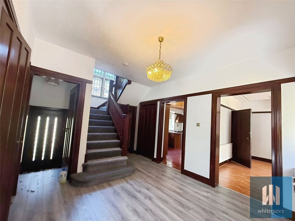 Property photo 2 of 36 Picture No. 49