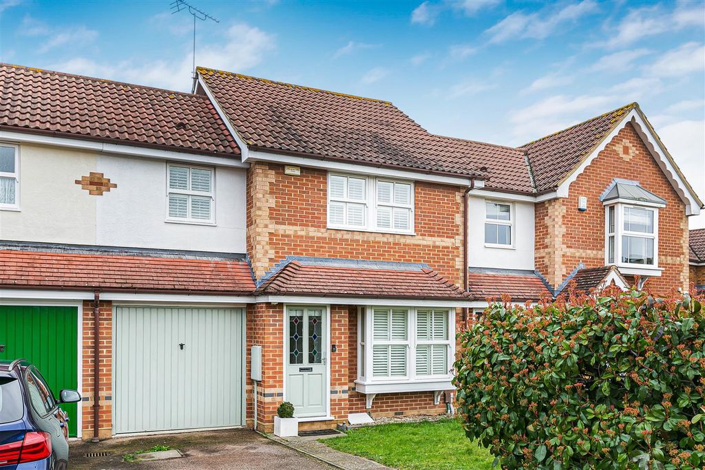 Property photo 1 of 28