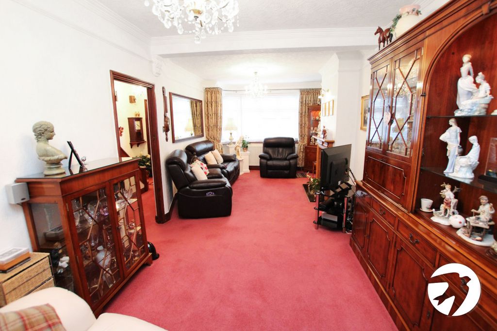 Property photo 2 of 28 Picture No. 30