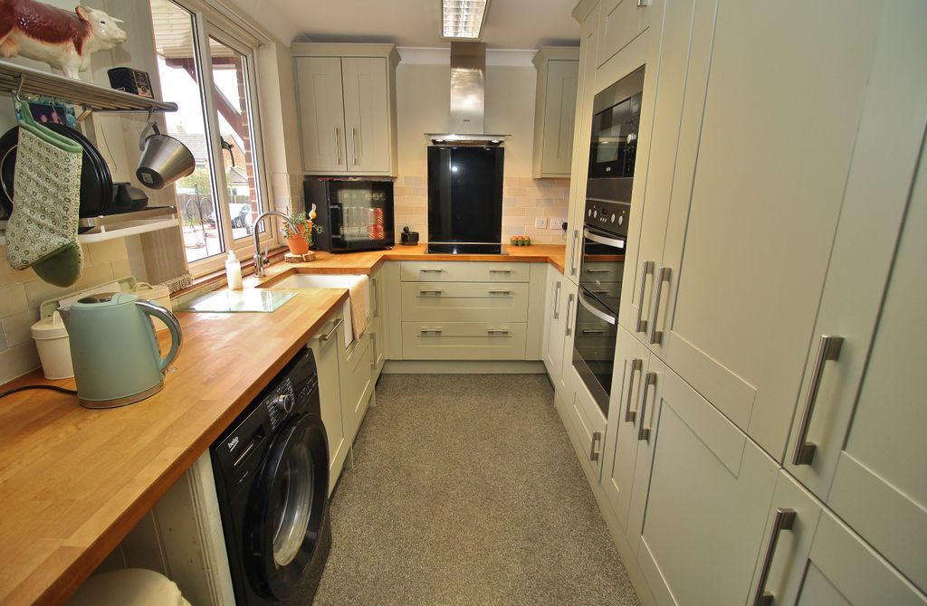 Property photo 3 of 15