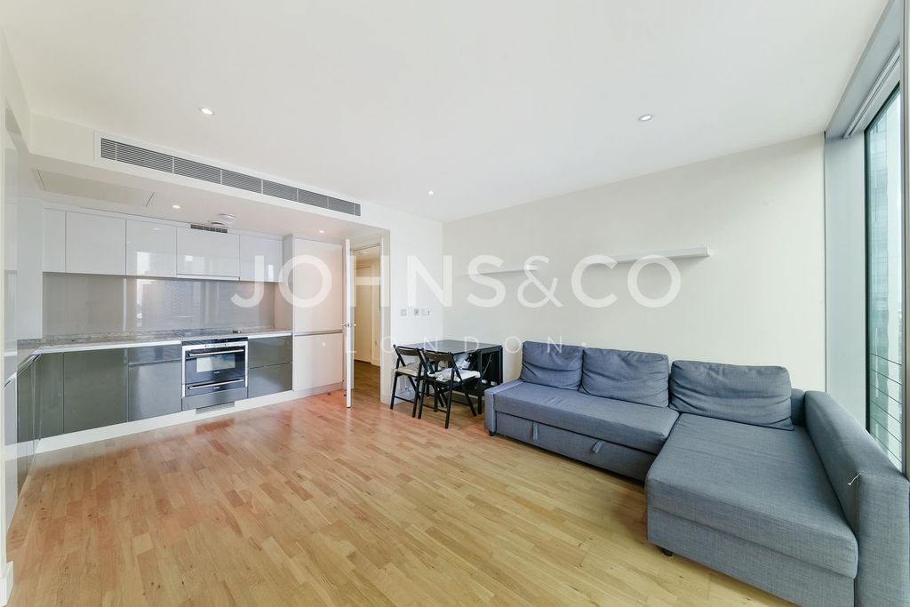 Property photo 3 of 8