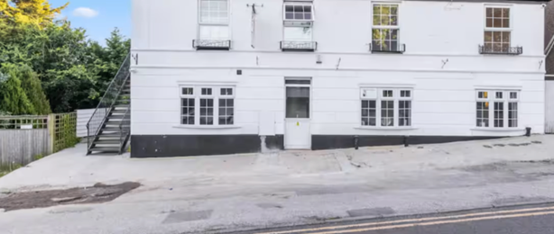 Property photo 1 of 9