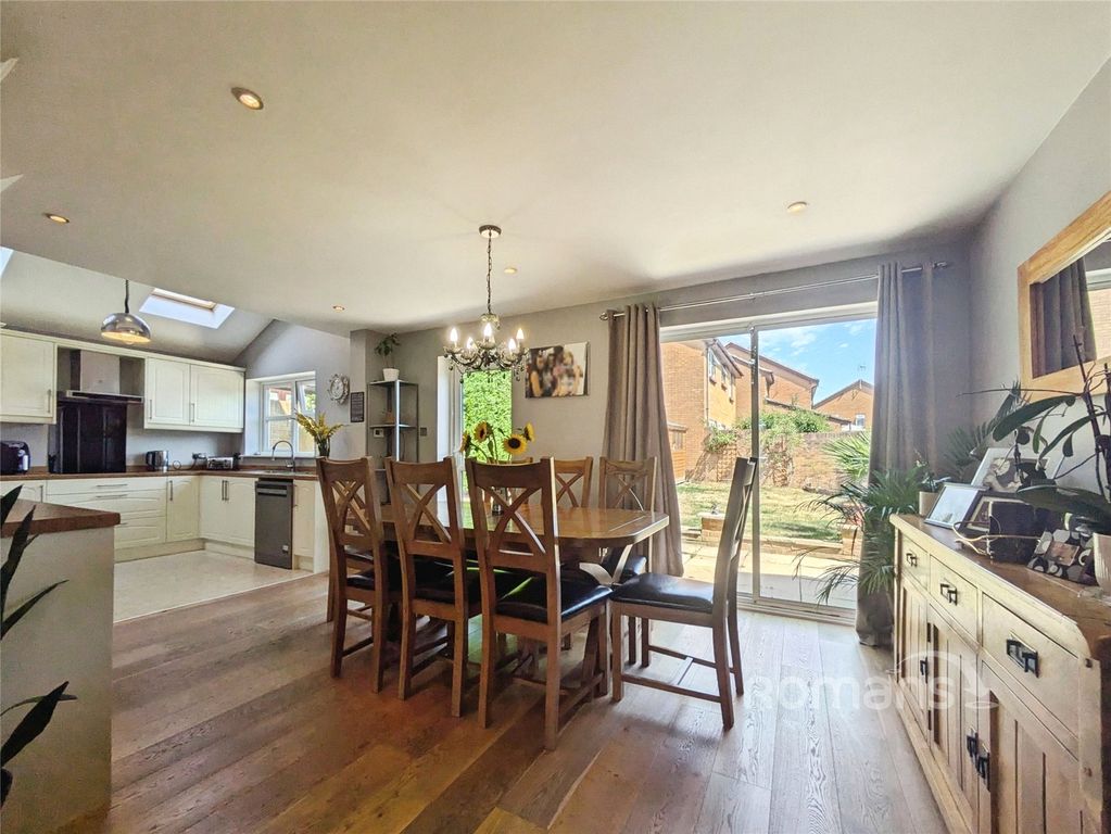 Property photo 3 of 19 Picture No. 03