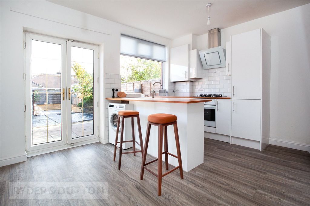 Property photo 2 of 19 Kitchen Diner