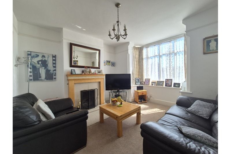 Property photo 3 of 19