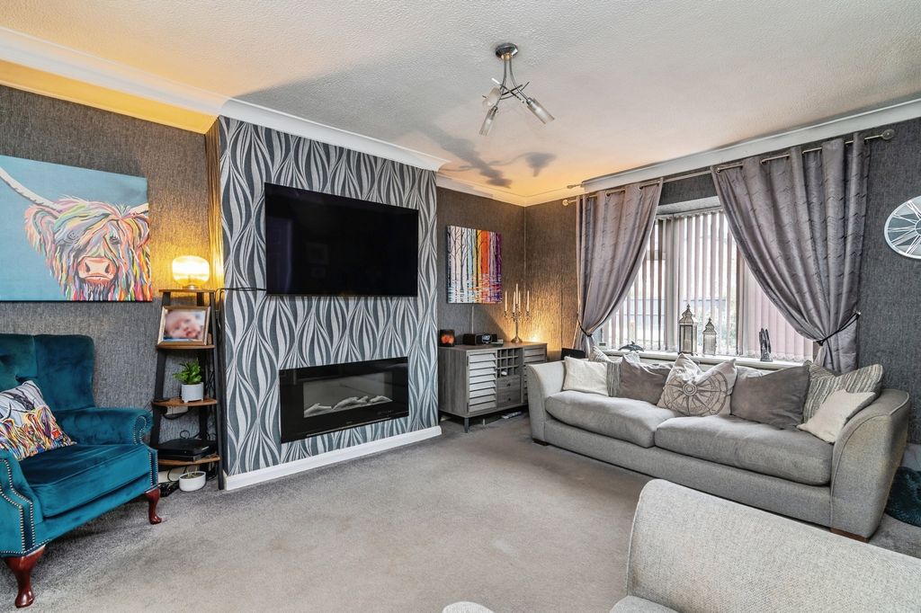 Property photo 2 of 17 Pbox-Img.Jpg