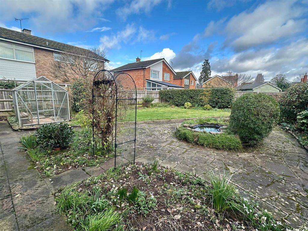 Property photo 2 of 16