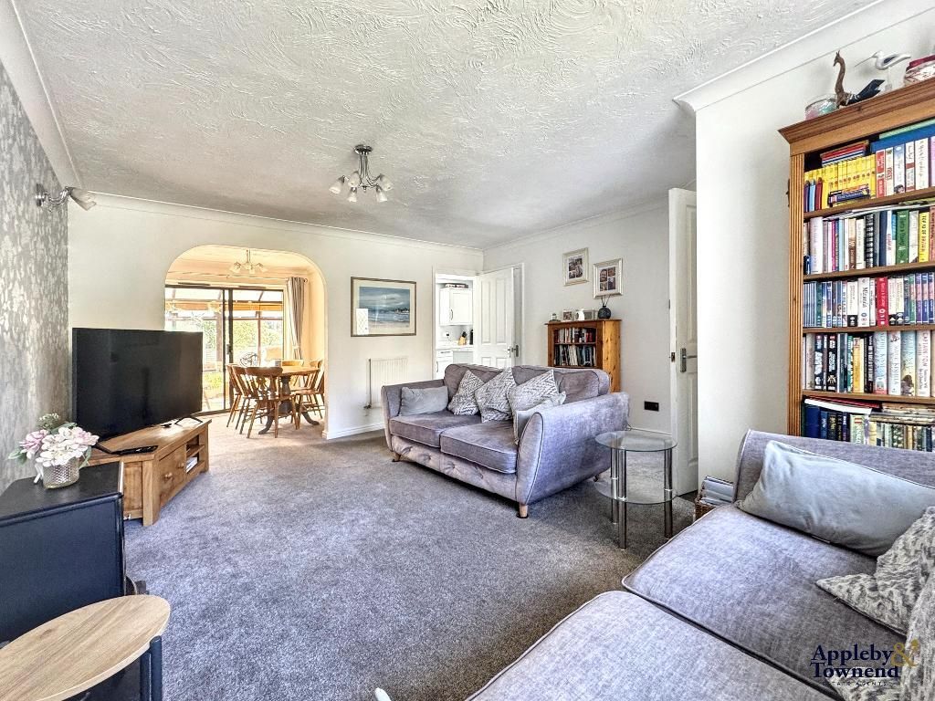 Property photo 2 of 24