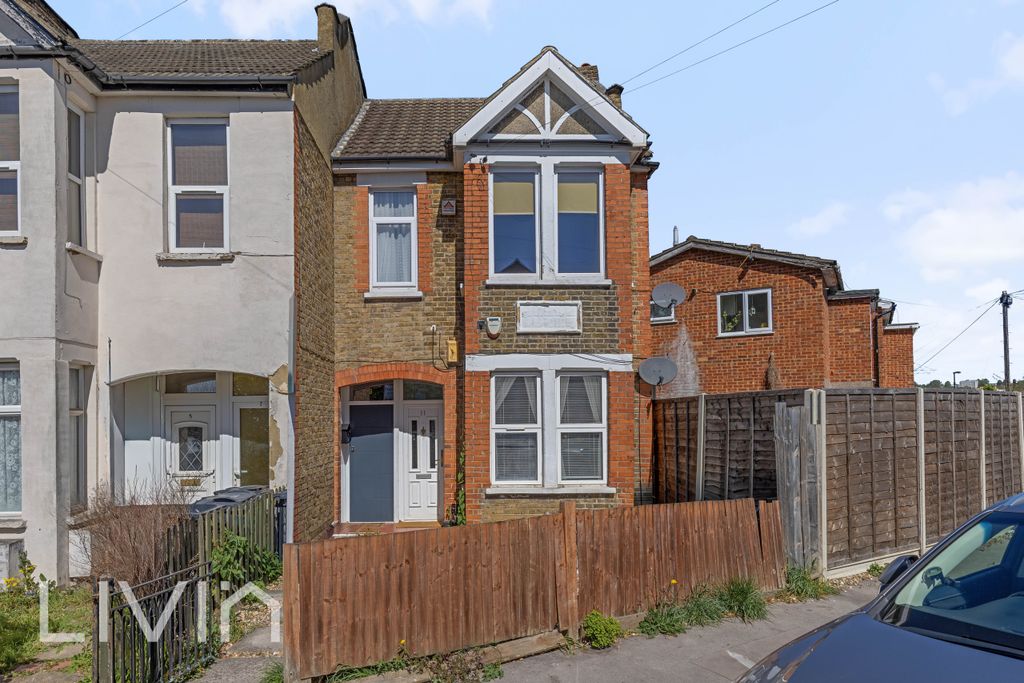 Property photo 1 of 7 1